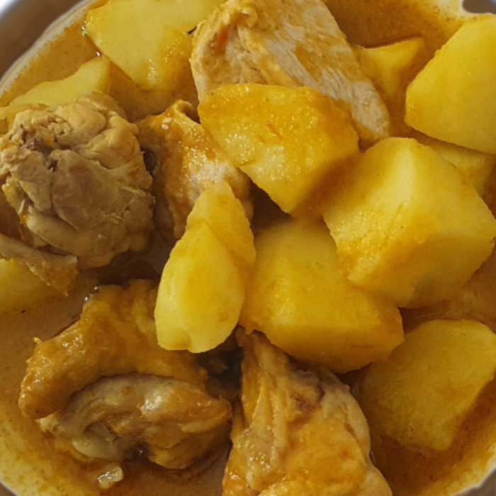 Cazuela de patatas con pollo